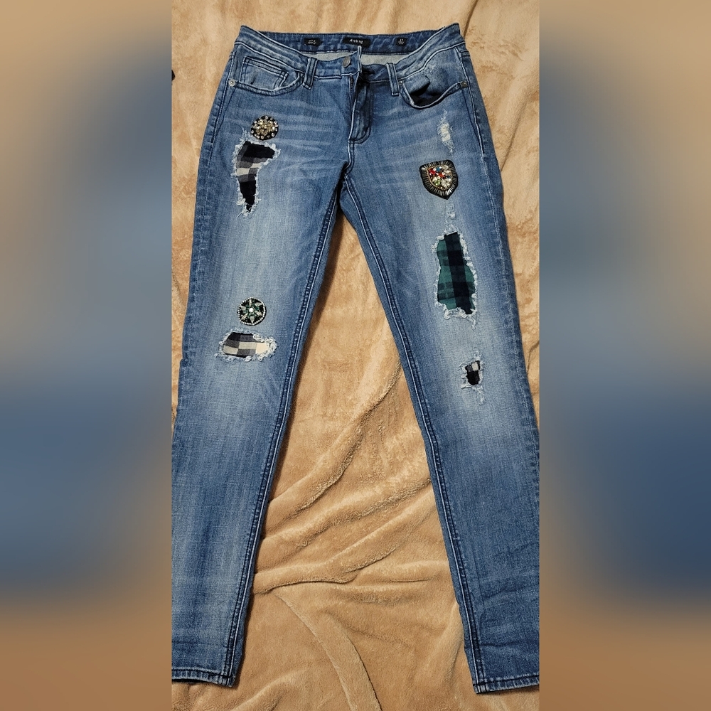 MISS ME Distressed Blue Jeans with Plaid Patches - Size 27 (PRE-OWNED)
